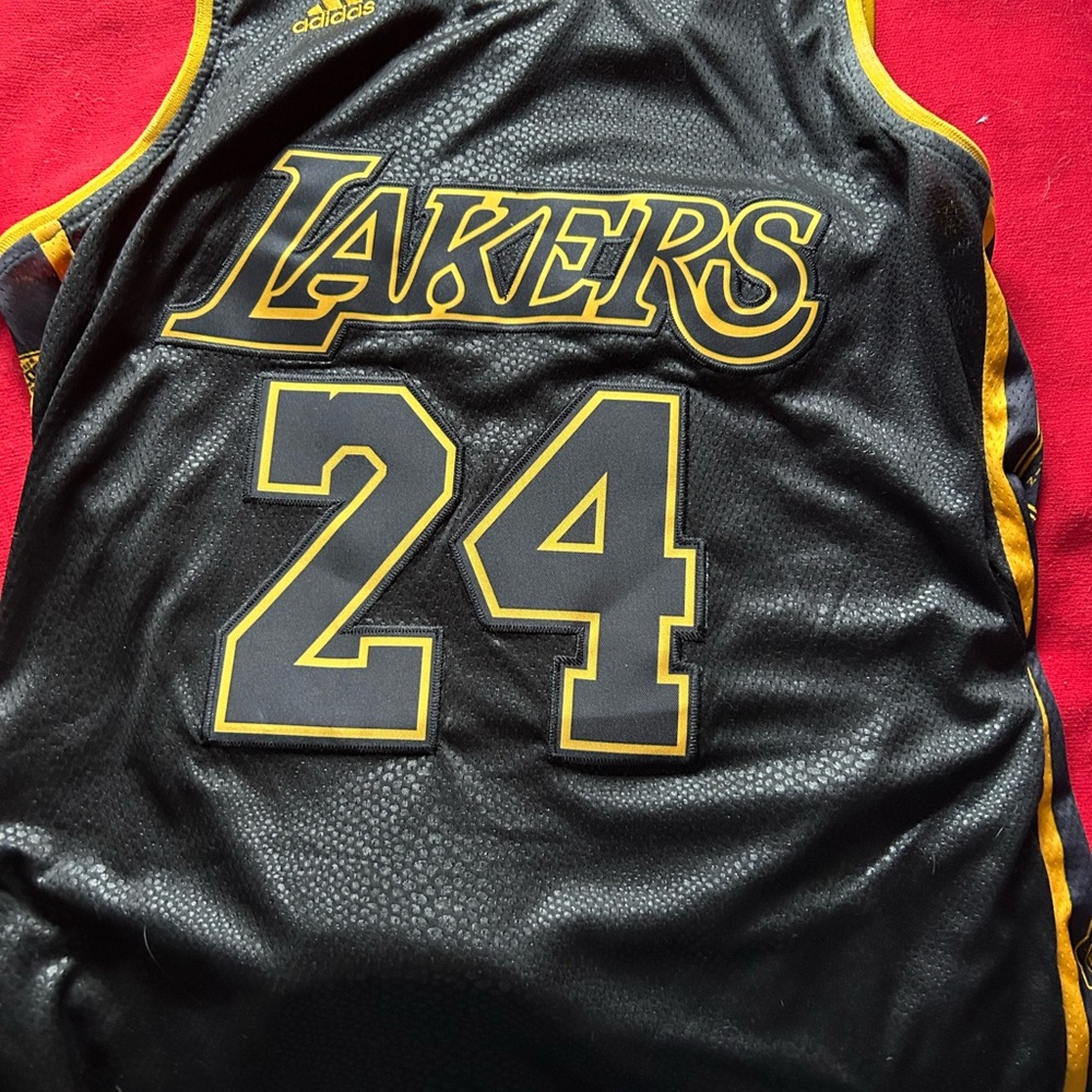 Kobe Bryant black mamba jersey